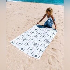 NEW SANDCLOUD Mickey Mouse Large Disney Beach Towel 100% Turkish Cotton 51x67